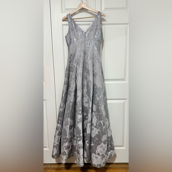 Aidan Mattox Ball Gown - Picture 3 of 9